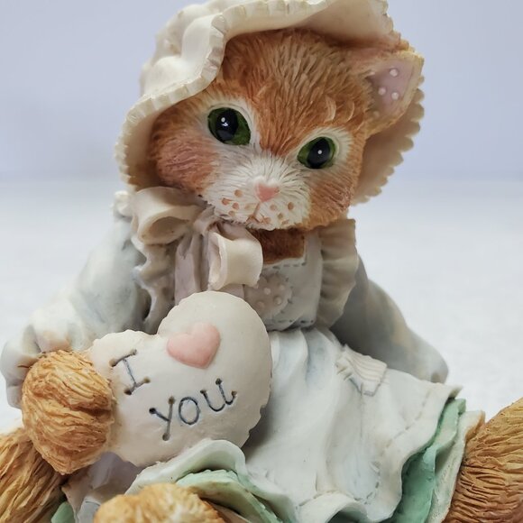 Calico Kittens "Love Is The Heart Of Friendship" Figurine Collectible - Picture 2 of 9
